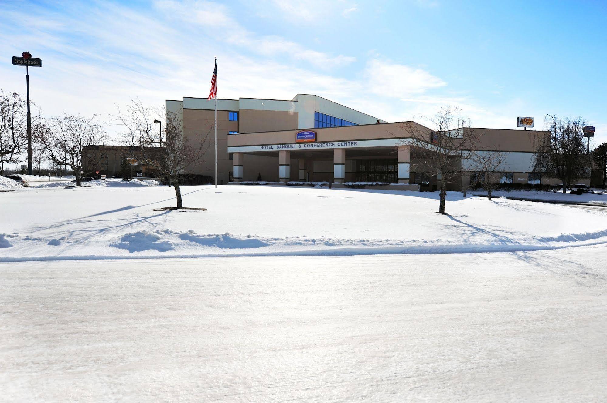 Howard Johnson By Wyndham Lima Exterior photo
