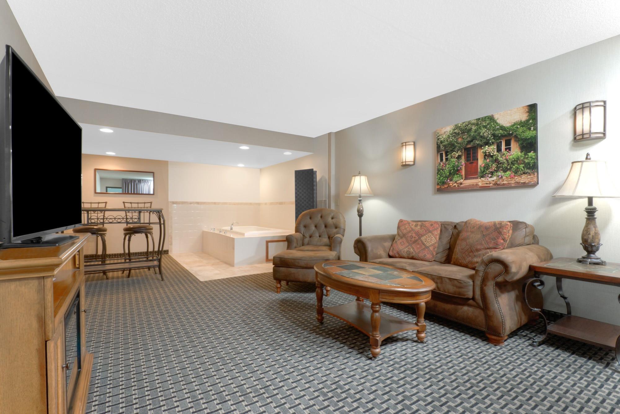 Howard Johnson By Wyndham Lima Exterior photo