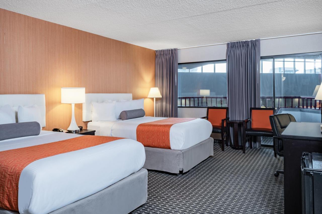 Howard Johnson By Wyndham Lima Exterior photo