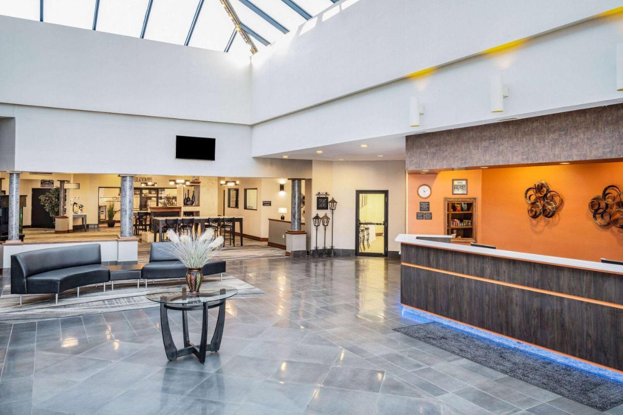 Howard Johnson By Wyndham Lima Exterior photo