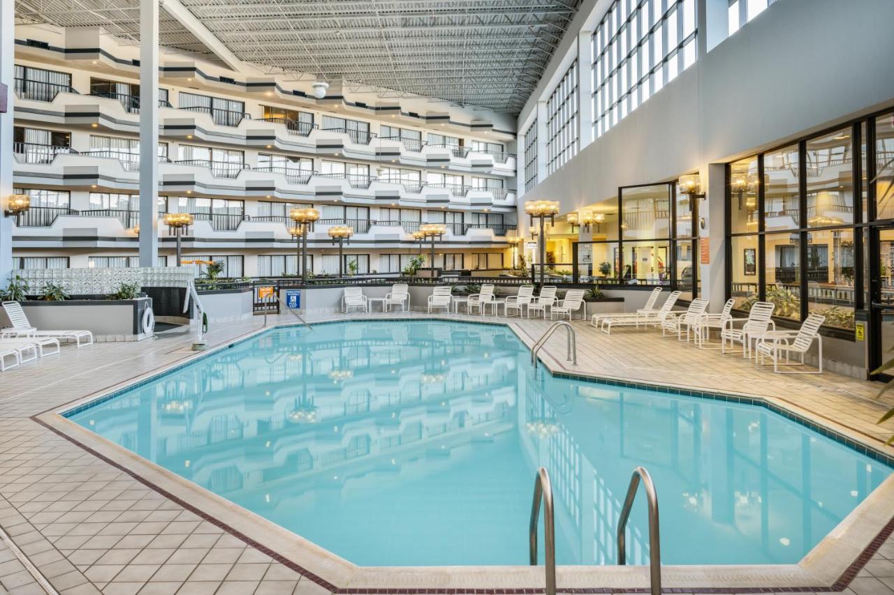 Howard Johnson By Wyndham Lima Exterior photo